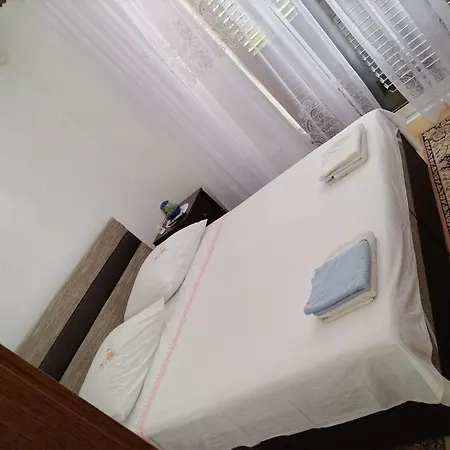 Apartmani Lucija Apartment *